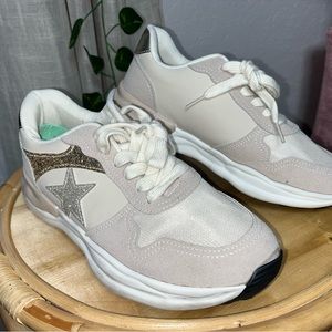 New Vintage Havana Women's Tan Trainers